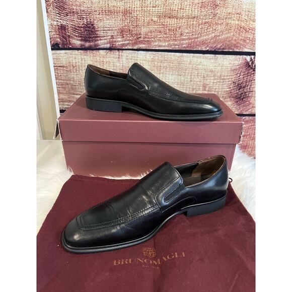 Bruno Magli RAGING LEATHER SLIP-ON BLACK Loafer Made in Italy Men's Size 8.5 M - Picture 1 of 7